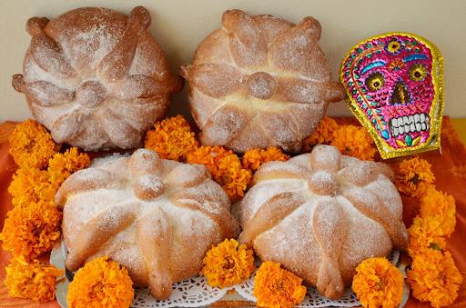 Pan de Muertos, sweet bread.